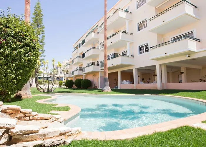 Apartamentos Quinta Da Praia